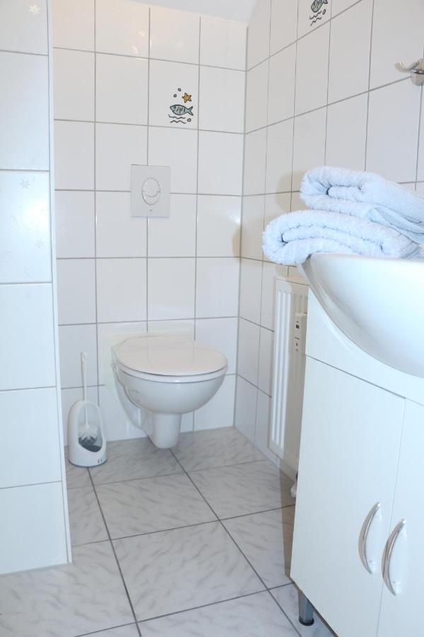 Ein Gemuetliches Zimmer An Der Schweizer Grenze Bietingen Exterior foto